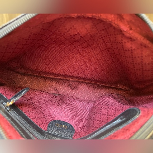 GUCCI LEATHER CLUTCH BAG (UNISEX) - Picture 6 of 15